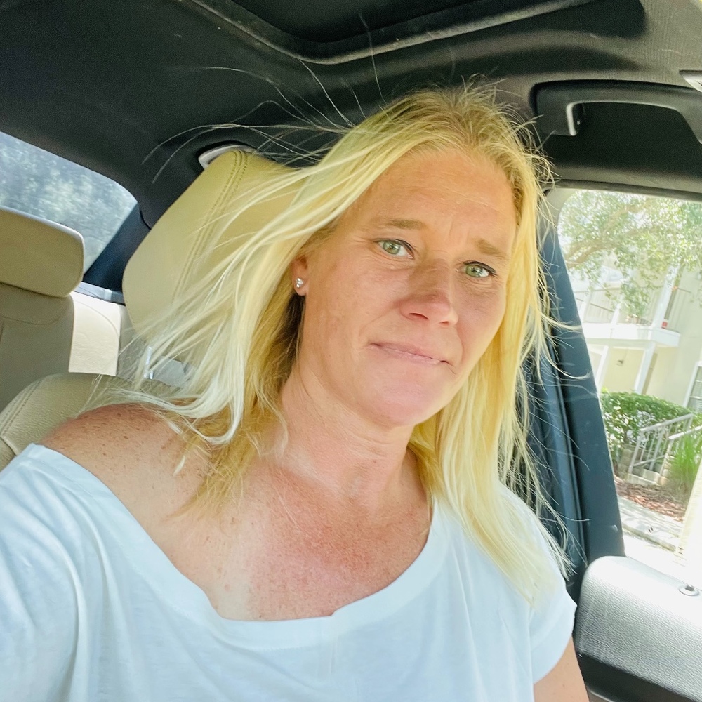 Meet your Posher, Stefini